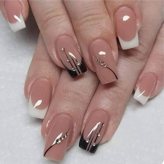 Manucure French strass